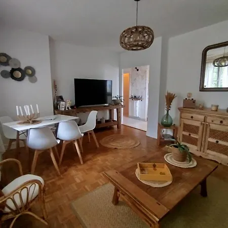 Fritz Proche Gare Sncf De Tours, Bus Et Taxi * Tours