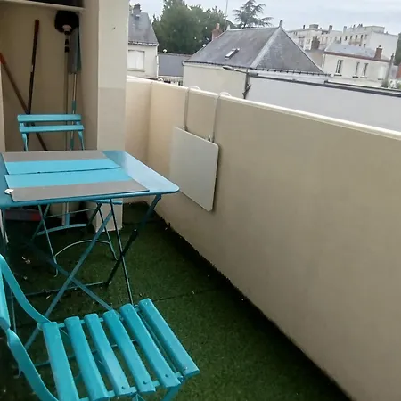 Fritz Proche Gare Sncf De Tours, Bus Et Taxi Tours