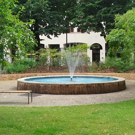 Fritz Proche Gare Sncf De Tours, Bus Et Taxi