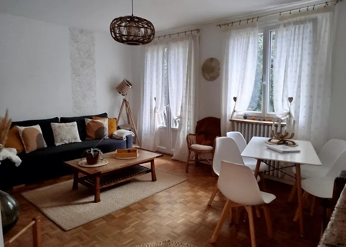 Fritz Proche Gare Sncf De Tours, Bus Et Taxi