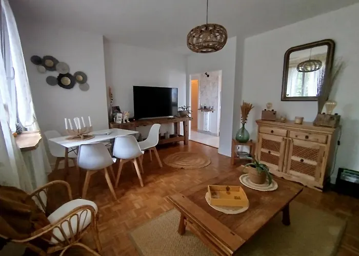 Fritz Proche Gare Sncf De Tours, Bus Et Taxi * Tours