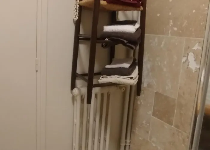 Fritz Proche Gare Sncf De Tours, Bus Et Taxi